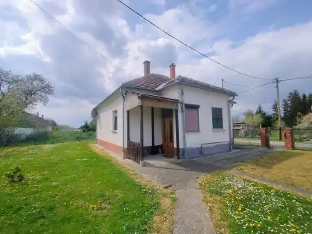 Eladó ingatlan, Kondorfa 2 szoba 70 m² 31.5 M Ft