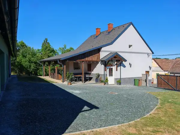 Eladó ingatlan, Kondorfa 2 szoba 67 m² 75 M Ft