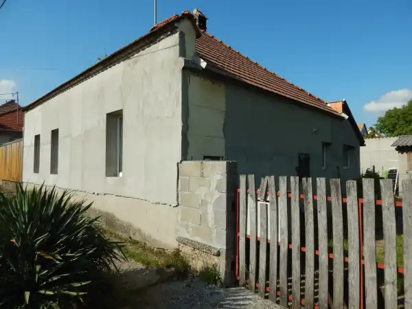 Eladó ingatlan, Környe 3 szoba 140 m² 60 M Ft