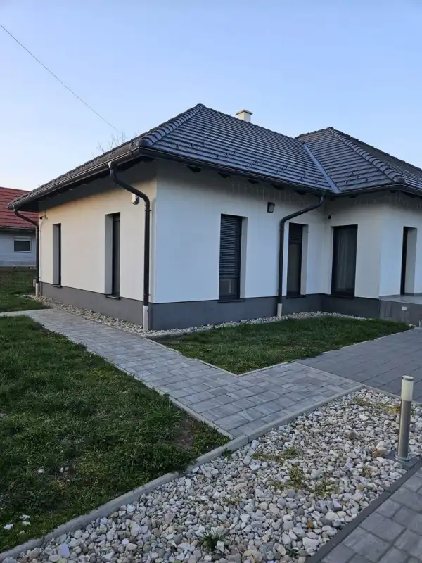 Eladó ingatlan, Kőszárhegy 6 szoba 166 m² 134.99 M Ft