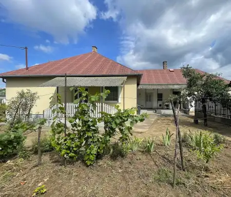 Eladó ingatlan, Kótaj 4 szoba 98 m² 32 M Ft