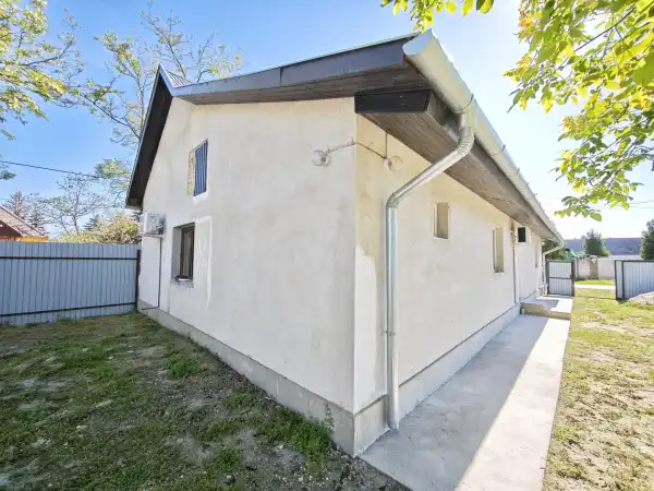Eladó ingatlan, Kübekháza 4 szoba 98 m² 47.7 M Ft