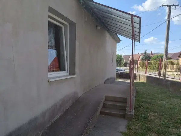 Eladó ingatlan, Kunszentmiklós 2 szoba 96 m² 36.9 M Ft