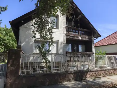 eladó ingatlan, Lajosmizse