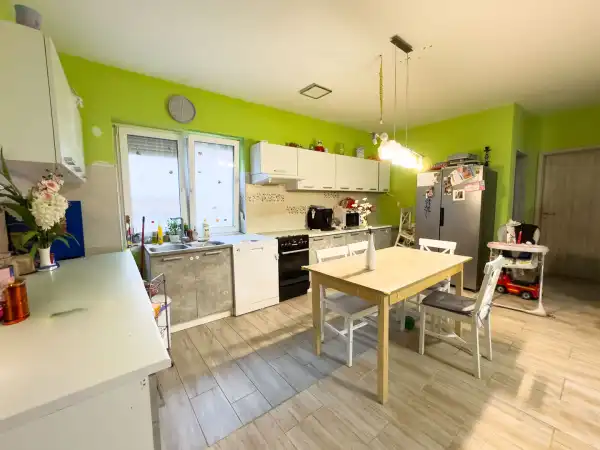 Eladó ingatlan, Levél 4 szoba 94 m² 89.9 M Ft