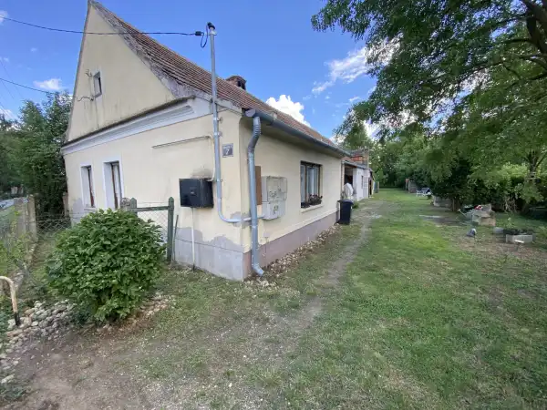 Eladó ingatlan, Lócs 2+1 szoba 84 m² 15.9 M Ft