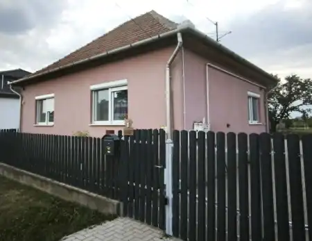 eladó ingatlan, Lőrinci