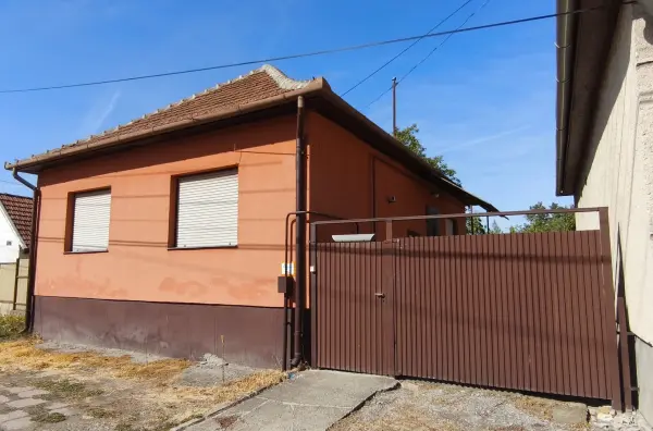 Eladó ingatlan, Lőrinci 1+1 szoba 64 m² 29.4 M Ft