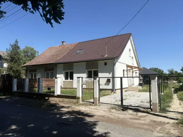 Eladó ingatlan, Majosháza 4+1 szoba 110 m² 79.6 M Ft