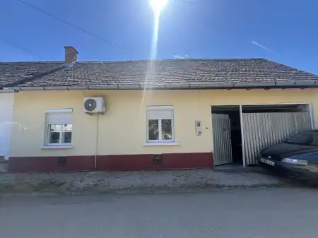 eladó ingatlan, Makó