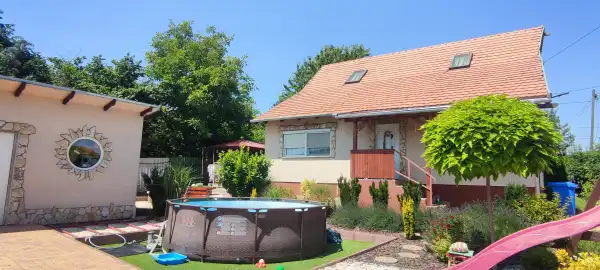 Eladó ingatlan, Mende 4 szoba 120 m² 84.99 M Ft