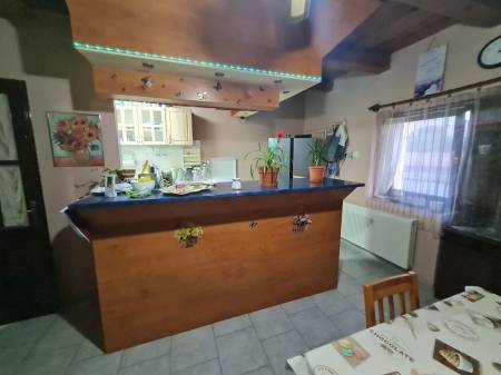 eladó ingatlan, Mezőfalva