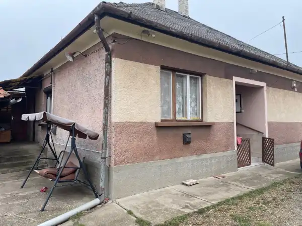 Eladó ingatlan, Mezőzombor 2+1 szoba 81 m² 13.8 M Ft