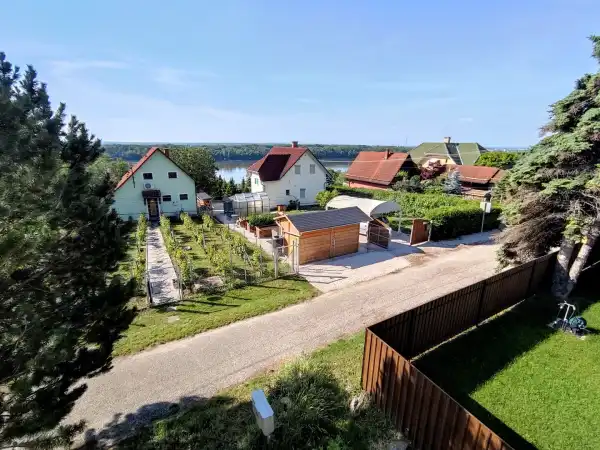 Eladó ingatlan, Mohács 4 szoba 100 m² 66.9 M Ft