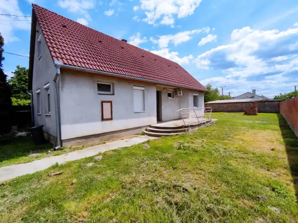 Eladó ingatlan, Mohács 5 szoba 130 m² 38 M Ft