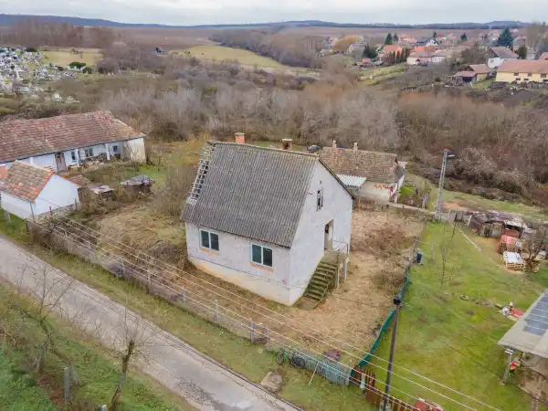 Eladó ingatlan, Mohora 3 szoba 62 m² 10 M Ft