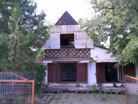 Eladó ingatlan, Monor 2 szoba 52 m² 12 M Ft