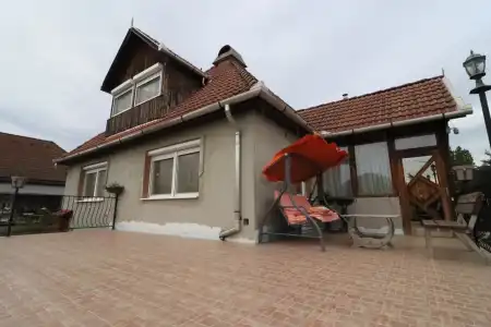 Eladó ingatlan, Monorierdő 5 szoba 233 m² 155 M Ft