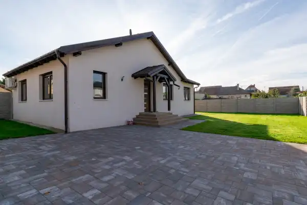 Eladó ingatlan, Mosonmagyaróvár 4 szoba 120 m² 110 M Ft