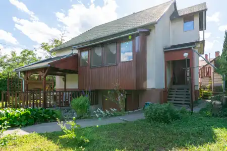 Eladó ingatlan, Mosonmagyaróvár 4 szoba 140 m² 74.8 M Ft