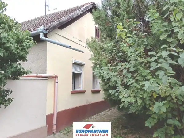 Eladó ingatlan, Nagykőrös 3+1 szoba 95 m² 24.9 M Ft