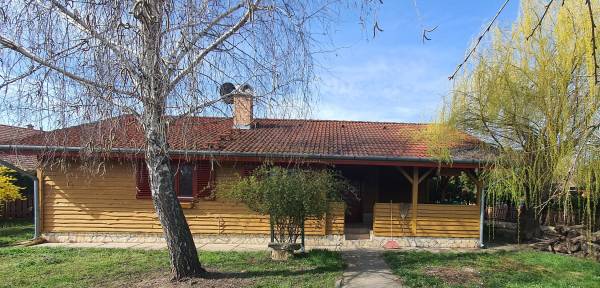 eladó ingatlan, Nagytarcsa