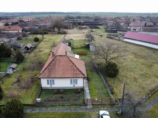 Eladó ingatlan, Nagyút 3 szoba 101 m² 14.9 M Ft