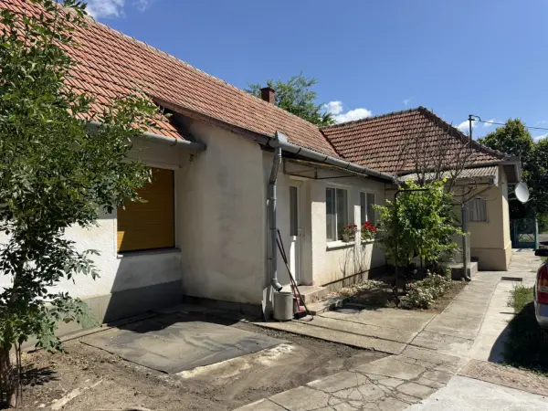 Eladó ingatlan, Nagyút 3 szoba 102 m² 22.9 M Ft