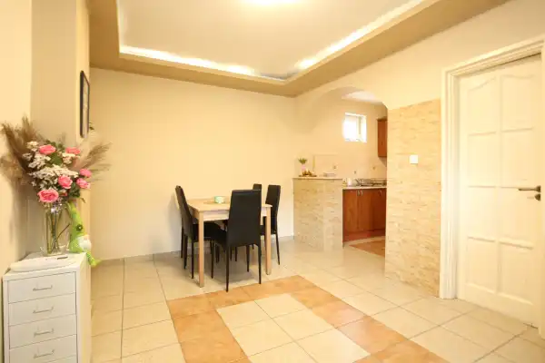 Eladó ingatlan, Nézsa 1 szoba 50 m² 29.9 M Ft