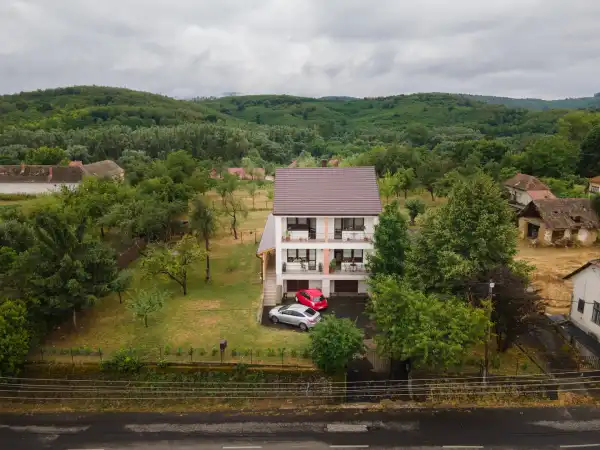 Eladó ingatlan, Nőtincs 5 szoba 237 m² 109.99 M Ft