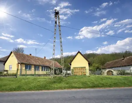 eladó ingatlan, Nőtincs