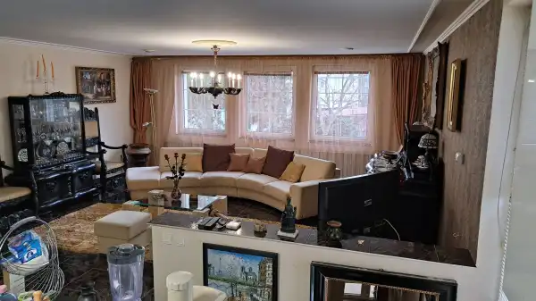 Eladó ingatlan, Nyíregyháza 6 szoba 230 m² 114.9 M Ft
