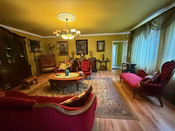 Eladó ingatlan, Nyíregyháza 5+2 szoba 230 m² 142 M Ft