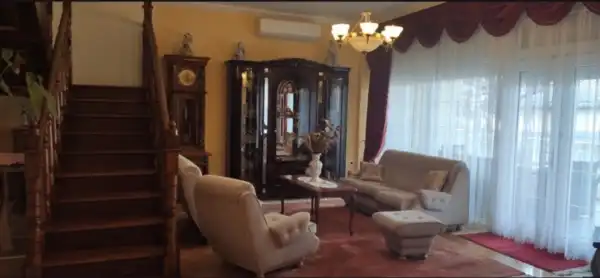 Eladó ingatlan, Nyíregyháza 6 szoba 240 m² 179 M Ft