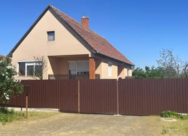 Eladó ingatlan, Nyíregyháza 3 szoba 98 m² 43 M Ft