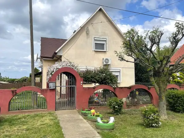 Eladó ingatlan, Nyíregyháza 4 szoba 114 m² 38.5 M Ft