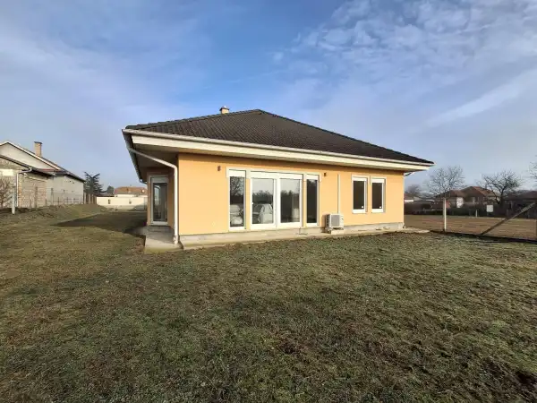 Eladó ingatlan, Nyíregyháza 3 szoba 126 m² 95 M Ft