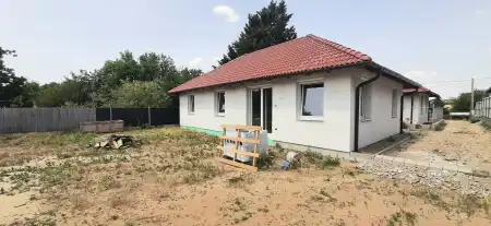 Eladó ingatlan, Őrbottyán 3 szoba 100 m² 83 M Ft