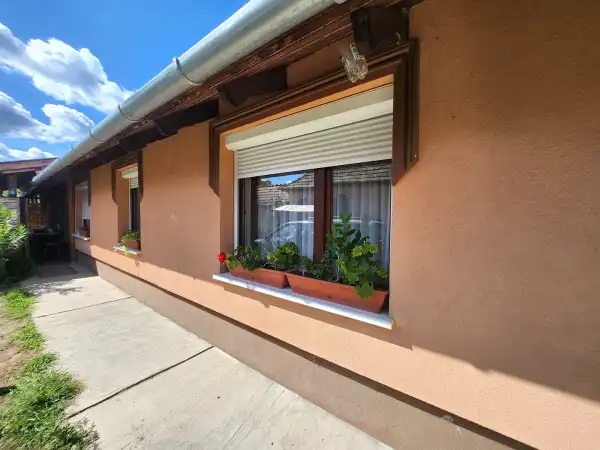 Eladó ingatlan, Örkény 2 szoba 73 m² 39.9 M Ft