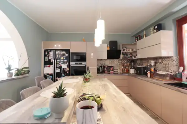 Eladó ingatlan, Orosháza 6 szoba 276 m² 99 M Ft