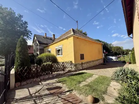 eladó ingatlan, Oroszlány