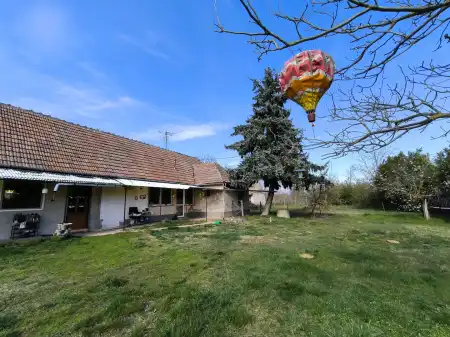 Eladó ingatlan, Paks 3 szoba 130 m² 95 M Ft