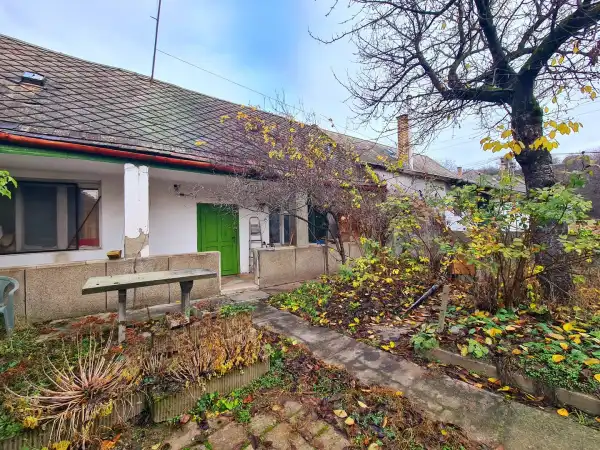 Eladó ingatlan, Paks 2 szoba 52 m² 17.9 M Ft