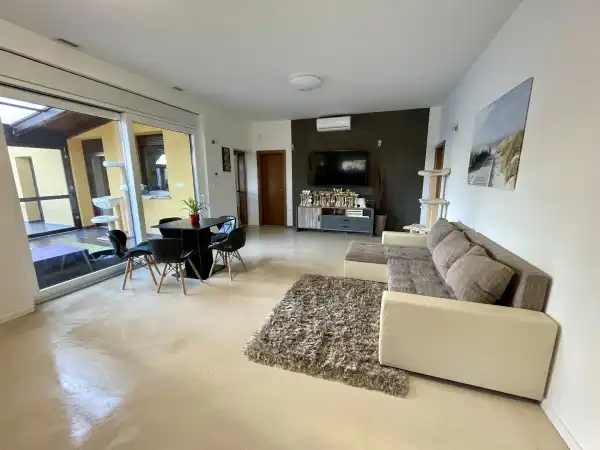 Eladó ingatlan, Paks 4 szoba 135 m² 130 M Ft