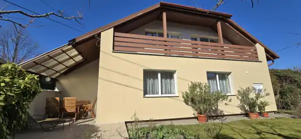 Eladó ingatlan, Paks 5 szoba 190 m² 142 M Ft
