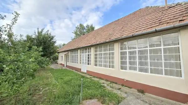 Eladó ingatlan, Paks 3 szoba 130 m² 29.5 M Ft