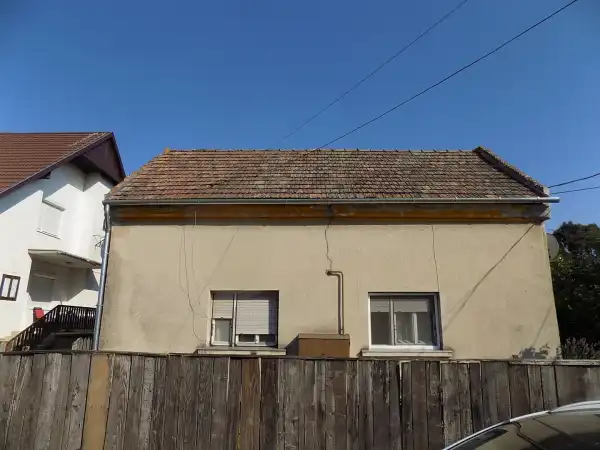 Eladó ingatlan, Pápa 3 szoba 110 m² 33.4 M Ft