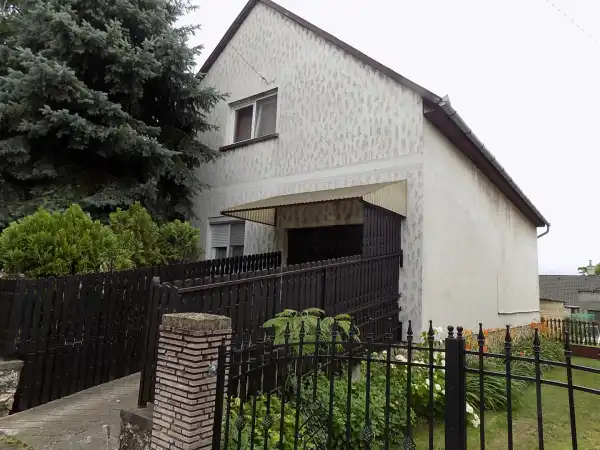 Eladó ingatlan, Pápa 2+2 szoba 112 m² 59.4 M Ft