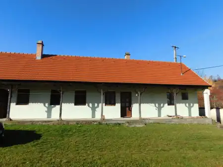 eladó ingatlan, Parád