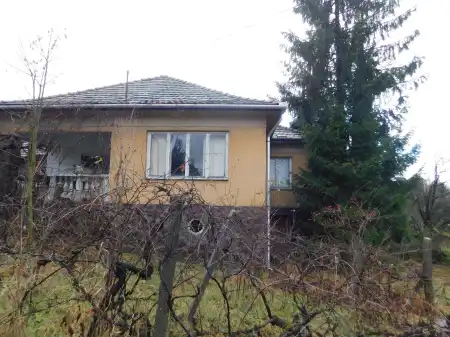 eladó ingatlan, Parád